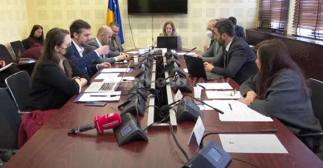 Çeku: Kosova do të kërkojë dëmshpërblim nga Serbia (VIDEO)