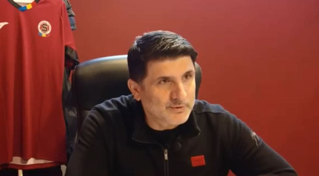 Arben Simitçiu, prizrenasi që transformoi kulturën e futsallit në Çeki (VIDEO)