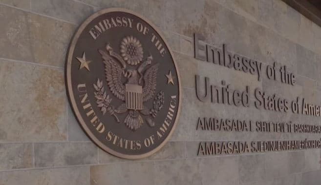 Ambasada e ShBA-së për marrëveshjen për energjinë: Dëshmi se kur angazhohen Kosova e Serbia, fitojnë qytetarët