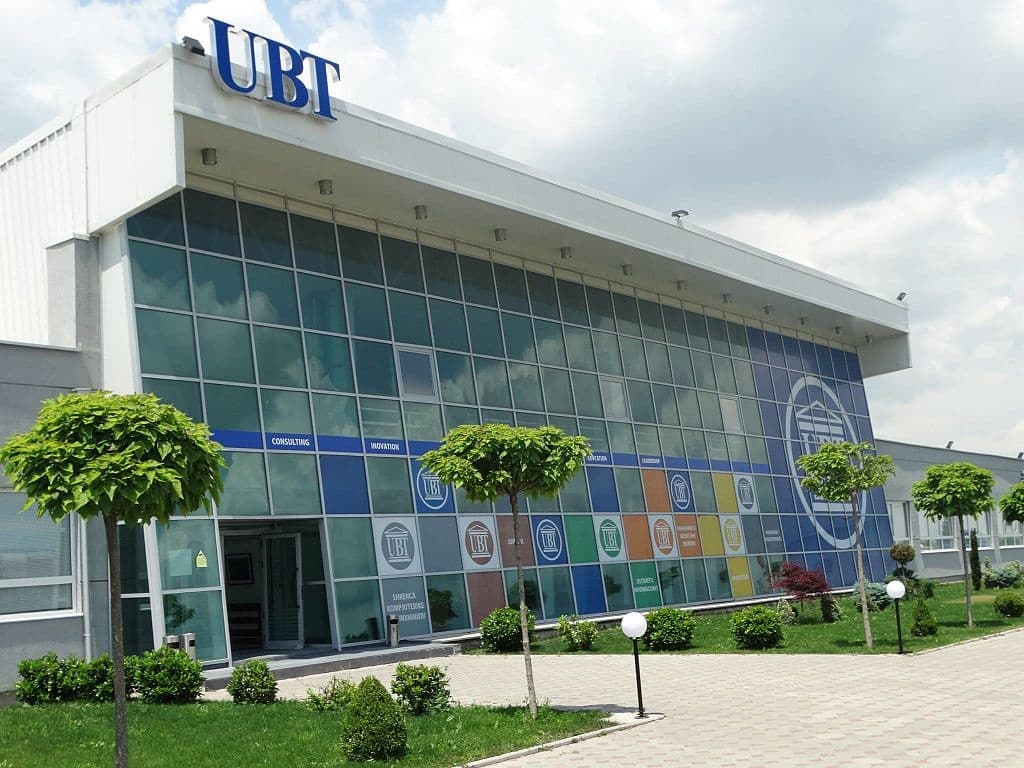 UBT ofron studime falas për studentët ukrainas