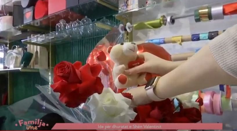 A keni menduar se çfarë dhurata do të bëni për Shën Valentin? (VIDEO)