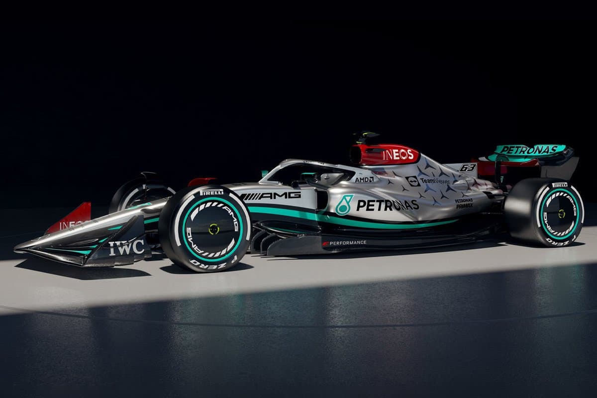 Mercedes prezanton formulën e re (FOTO)