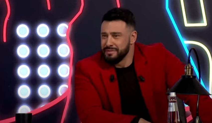 Rikthehet sezoni i ri i emisionit ‘’Robi Plaket Kur Don Vet’’ (VIDEO)