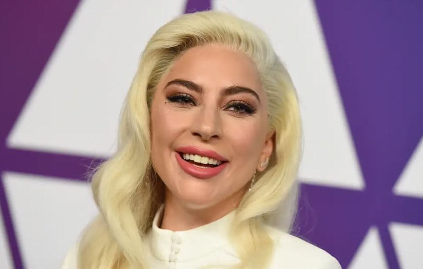 Lady Gaga feston ditëlindjen