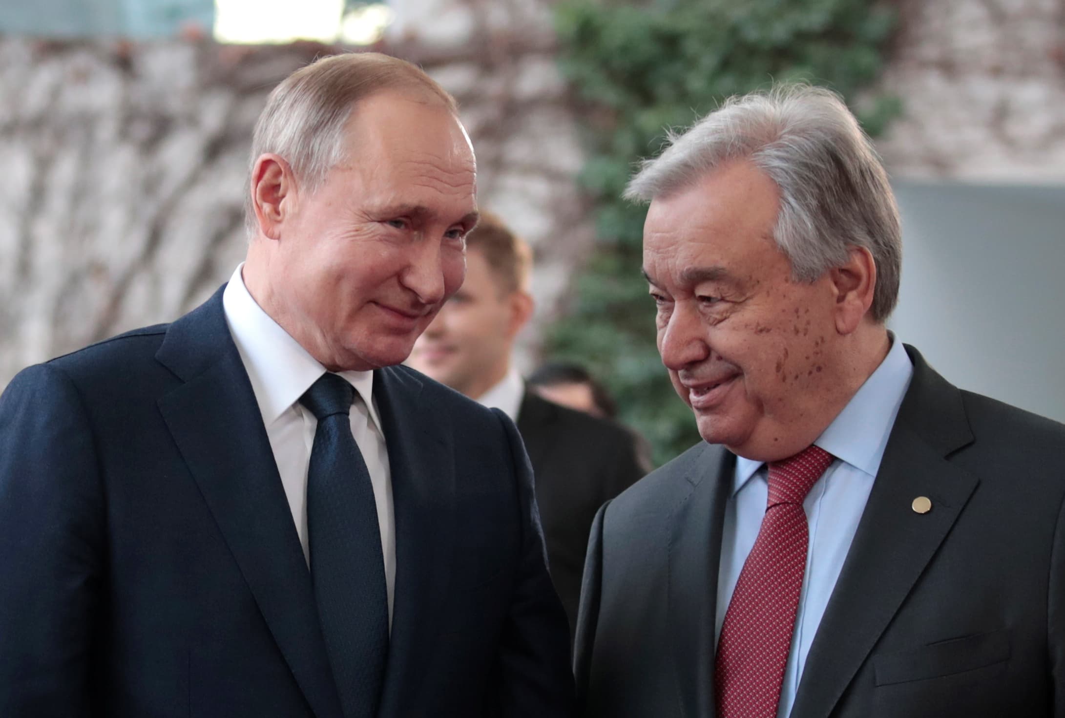 Shefi i OKB-së do të takohet me Putinin, synim i tij paqja në Ukrainë