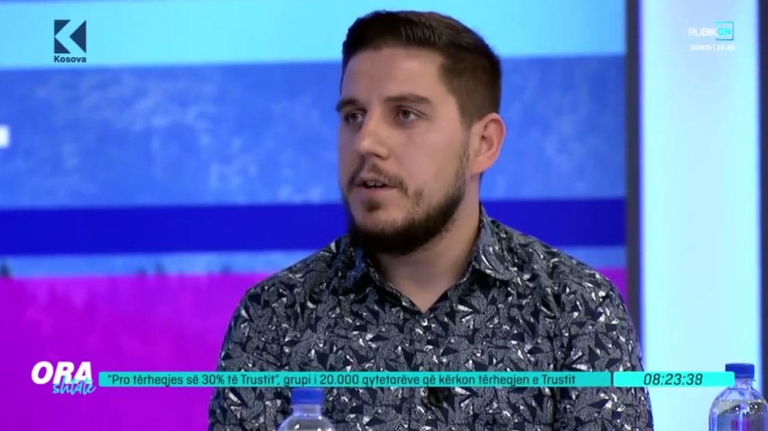 Mbi 20 mijë persona e përkrahin grupin pro tërheqjes së parave të Trustit (VIDEO)