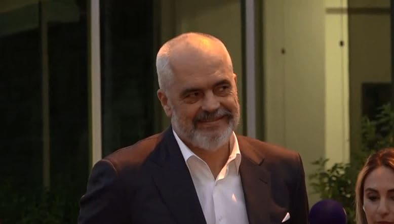 Sa orë qëndroi Rama në Hagë me Thaçin?