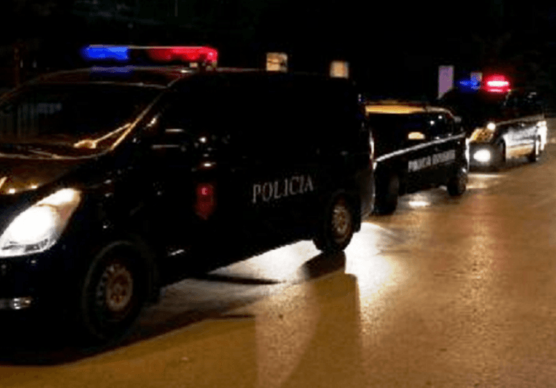 Përplasi për vdekje këmbësorin në Durrës, policia ende në kërkim të autorit