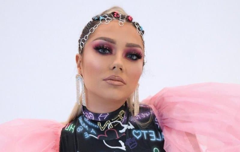 Ronela Hajati do të sjell këngën e saj të parë në italisht