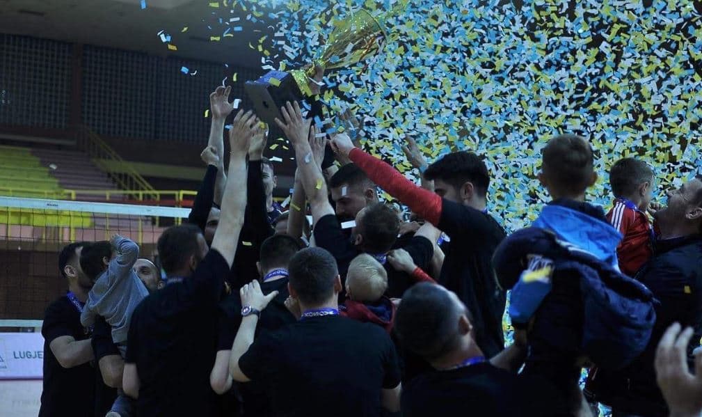 Peja kampione e Kosovës në volejboll