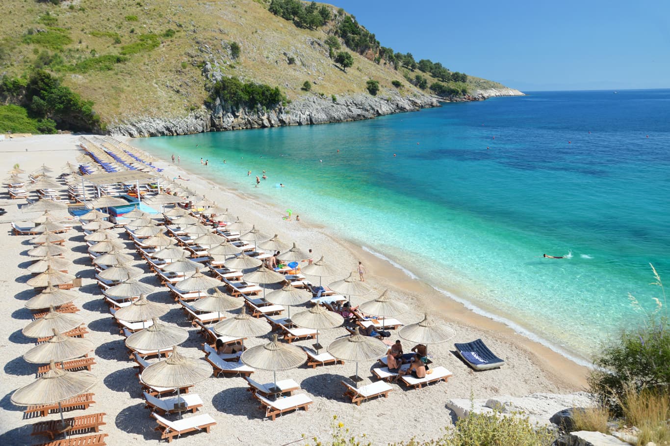 Pasojat e luftës në Ukrainë tek sezoni veror dhe strategjia e turizmit në Shqipëri