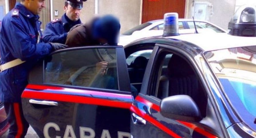 Shpërndanin drogë, arrestohen dy shqiptarë në Itali