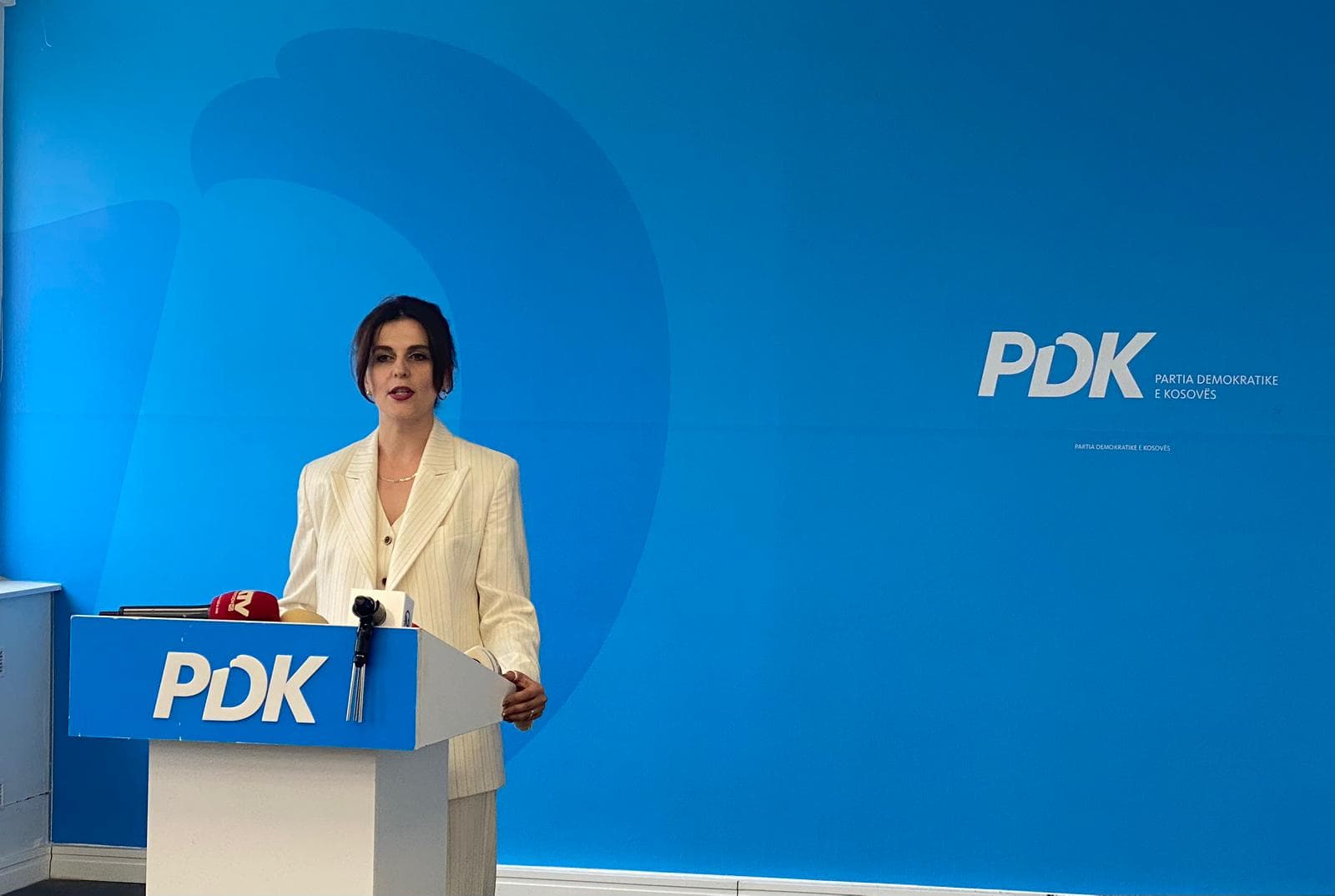 Çitaku: Kurti po flet për rritje ekonomike sikur të mos jetonte në Kosovë