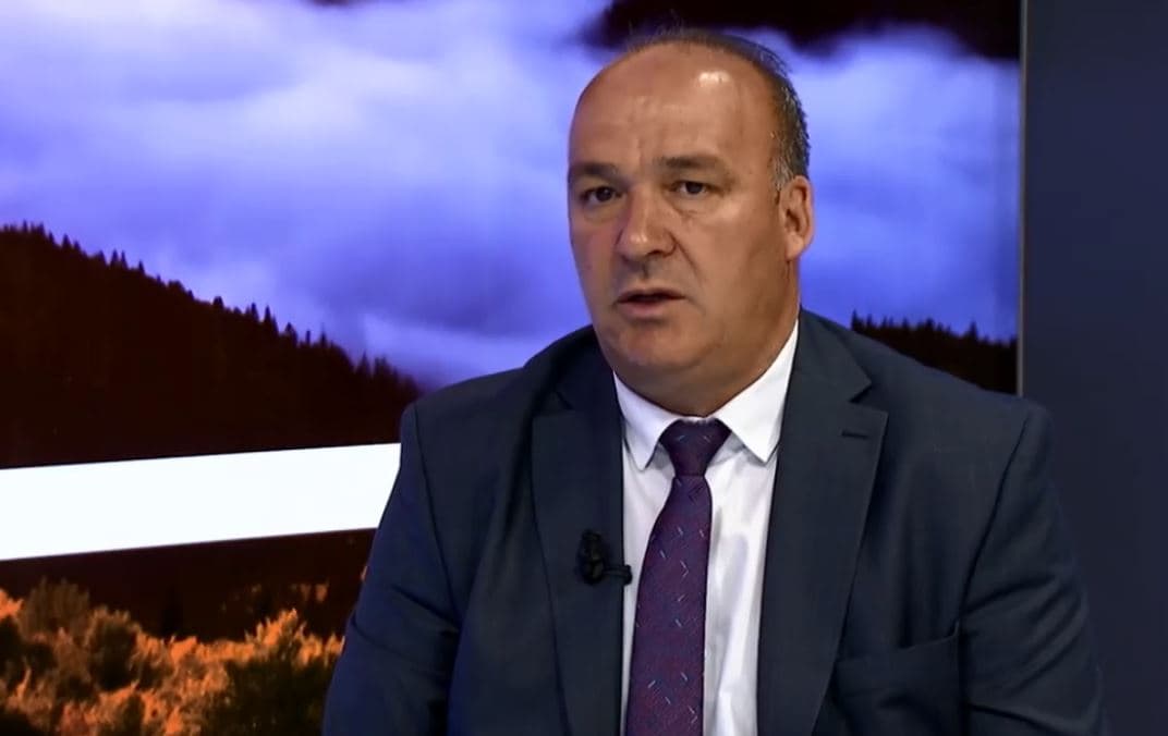 Bulliqi për arrestimin e tre llapjanëve në Merdare: Dyshoj se ka të bëjë me situatën në veri