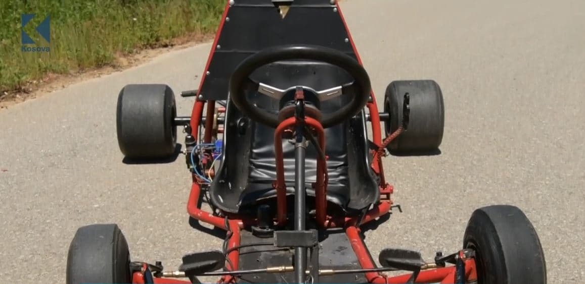 Gokart made in Podujeva nga duart e Drilon Sylejmani (VIDEO)