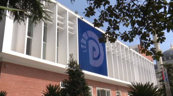 Alibeaj mbledh grupin parlamentar për presidentin: PS prishi marrëveshjen