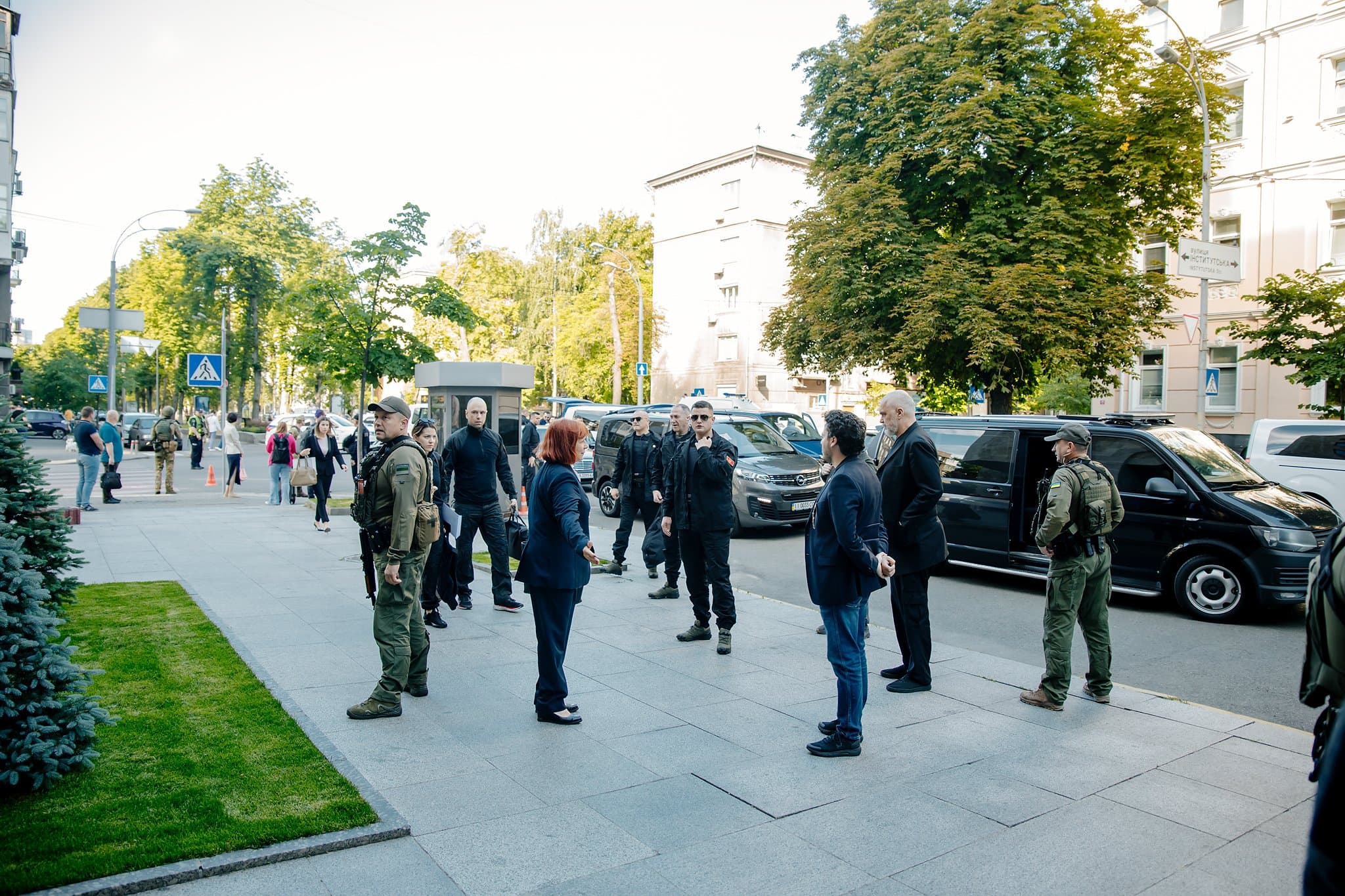 Rama dhe Abazoviqi arrijnë në Kiev