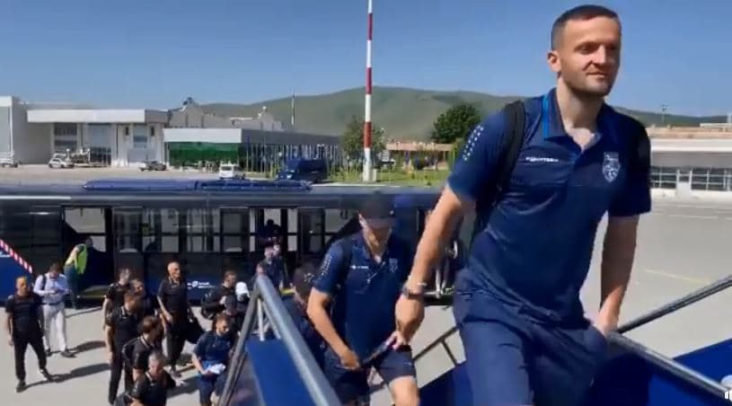 Kosova niset drejt Qipros (VIDEO)