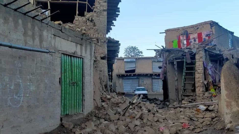 Tërmeti në Afganistan: Të paktën 920 të vdekur dhe 600 të lënduar (VIDEO)