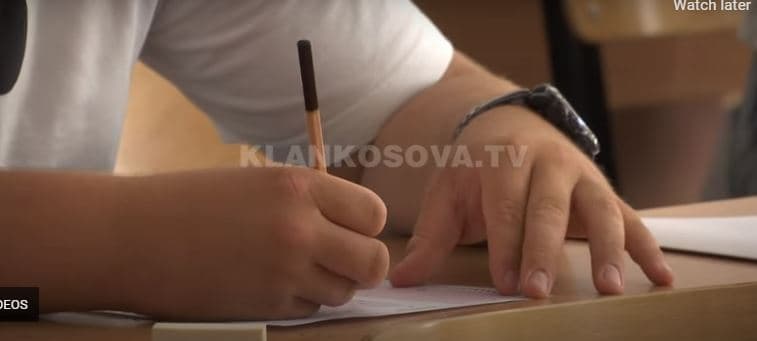 MAShTI jep detaje për rezultatet e testit të klasava të nënta - pikët më të larta në lëndën e gjuhës angleze