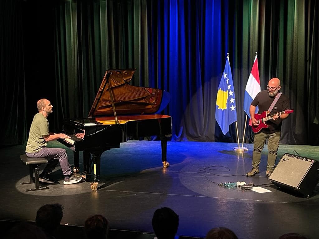 Ambasada e Kosovës në Holandë organizon koncert me këngë të vjetra shqipe