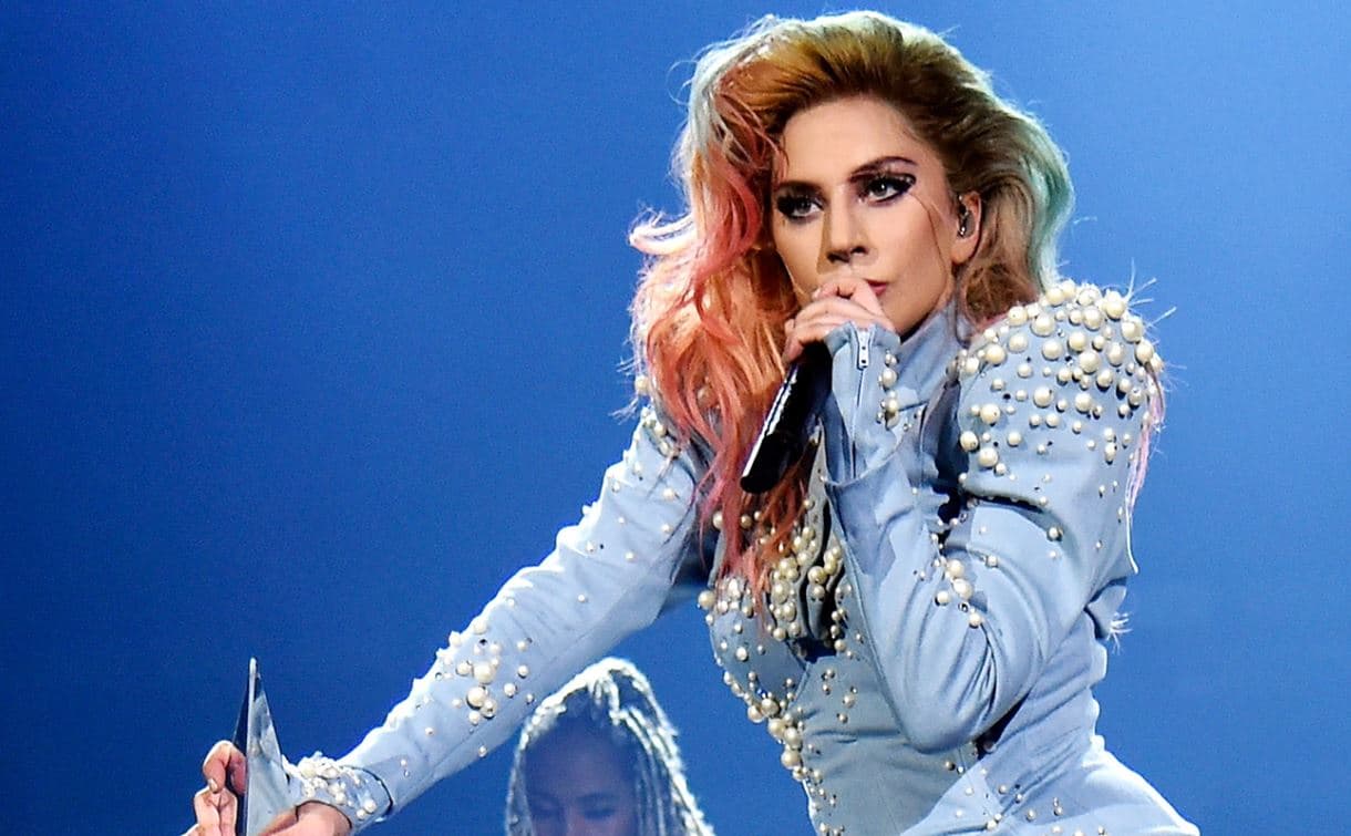 Lady Gaga fillon sot turneun botëror në Duseldorf të Gjermanisë