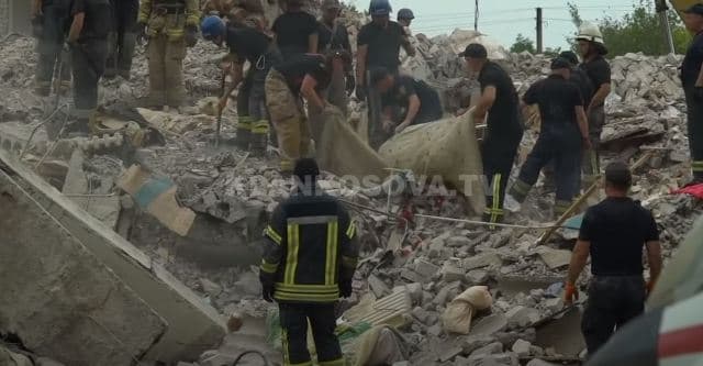 Raketa ruse godet objektin shumëkatësh të banimit (VIDEO)