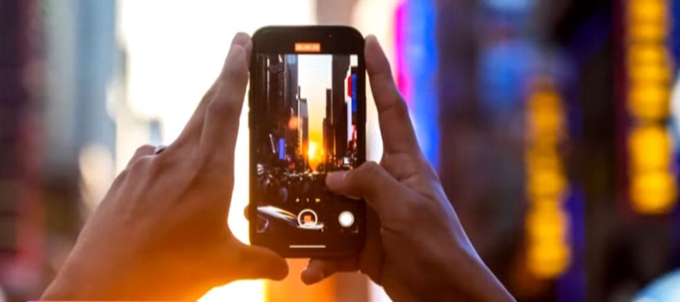 'Manhattanhenge' mahnit Nju-Jorkun në perëndim të diellit (VIDEO)