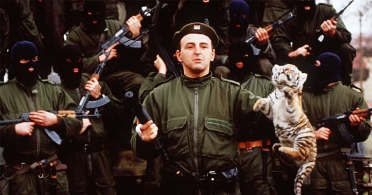 Kush janë dhe si veprojnë paramilitarët serbë? -flet historianja kroate