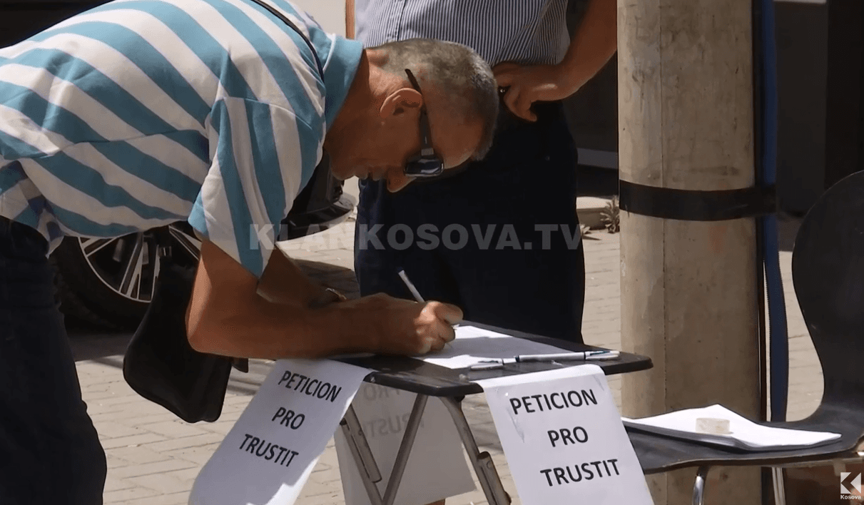 Nënshkruesit pro tërheqjes nga trusti presin të fitojnë në kuvend (VIDEO)