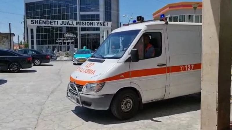 Dy persona bien në bunar në Mallakastër, vdes njëri prej tyre