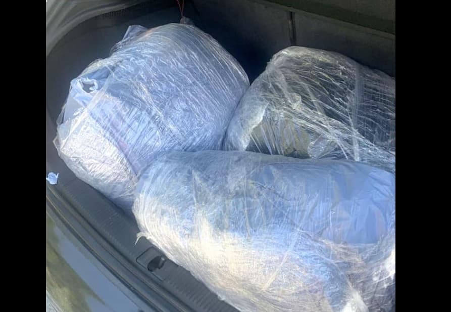Policia arreston një person në Mramor – i konfiskohen mbi 27 kilogramë kanabis (FOTO)