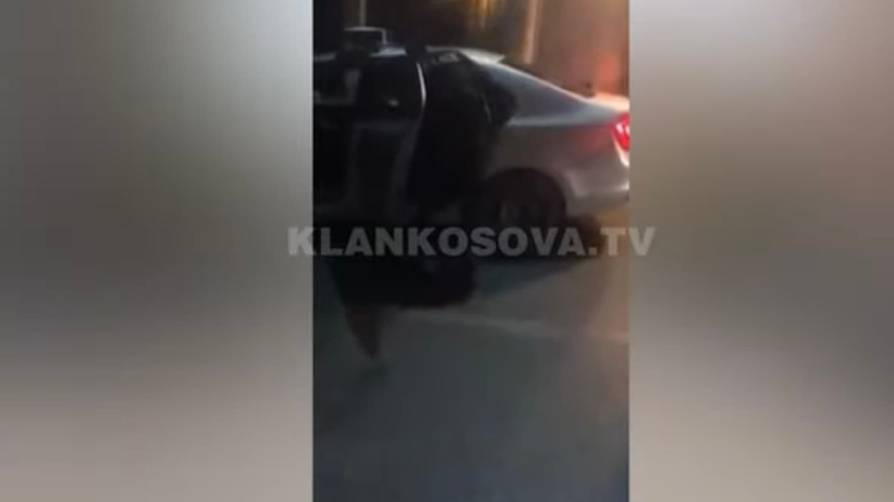 Hetohet polici që i bërtiti një motoçiklisti (VIDEO)