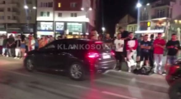 Suharekasit festojnë për fitoren e FC Ballkanit (VIDEO)