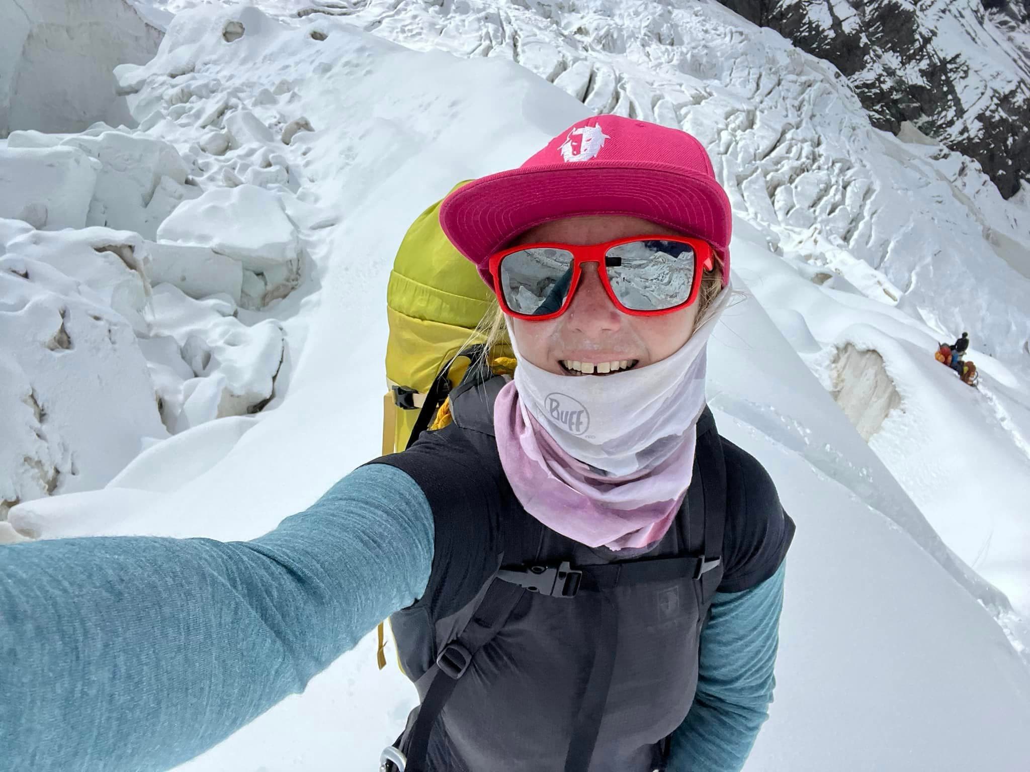Uta Ibrahimi kësaj radhe ia mësyn majës Dhaulagiri (VIDEO)
