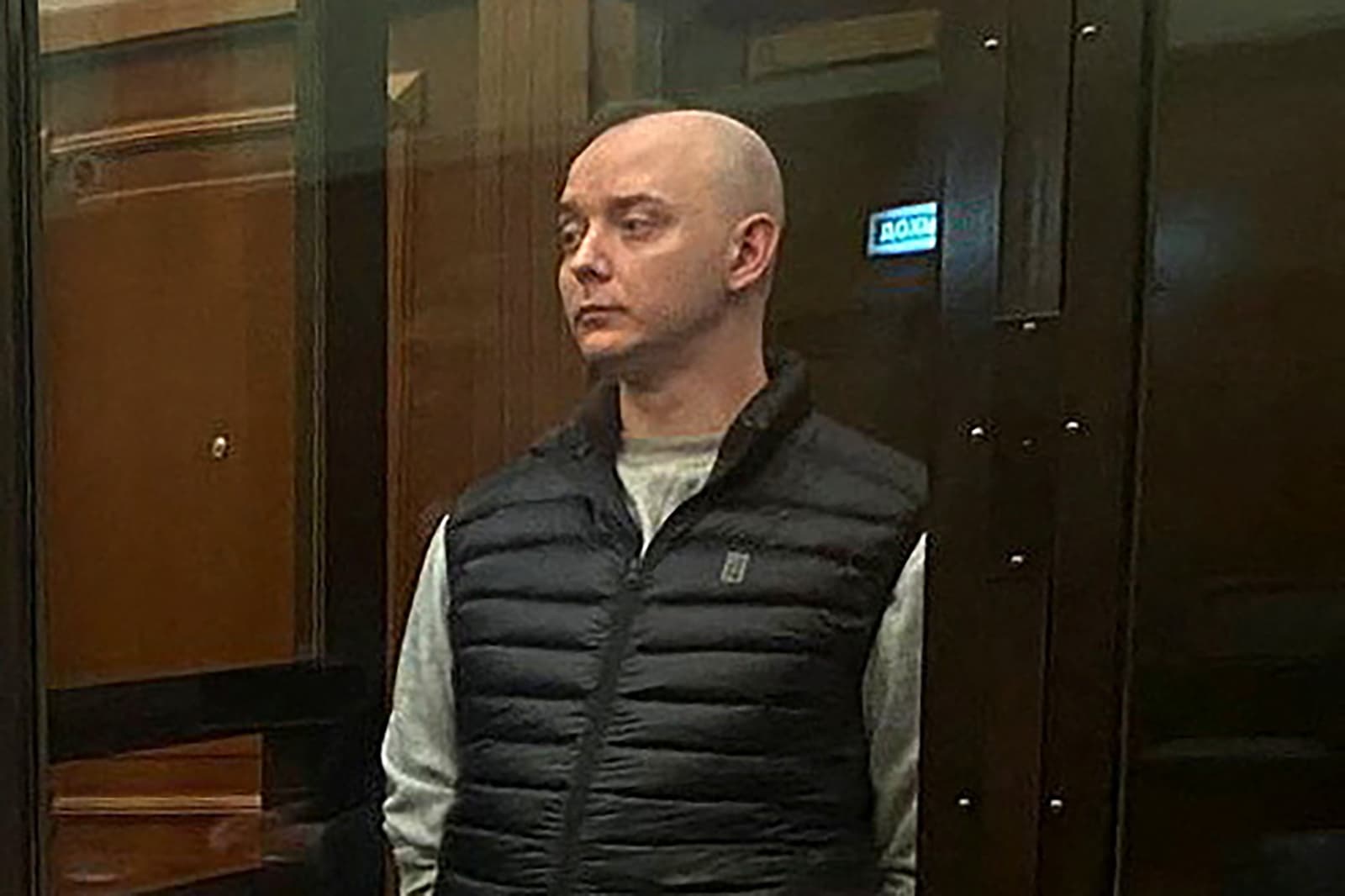 Gjykata ruse dënon ish gazetarin me 22 vjet burgim për tradhti