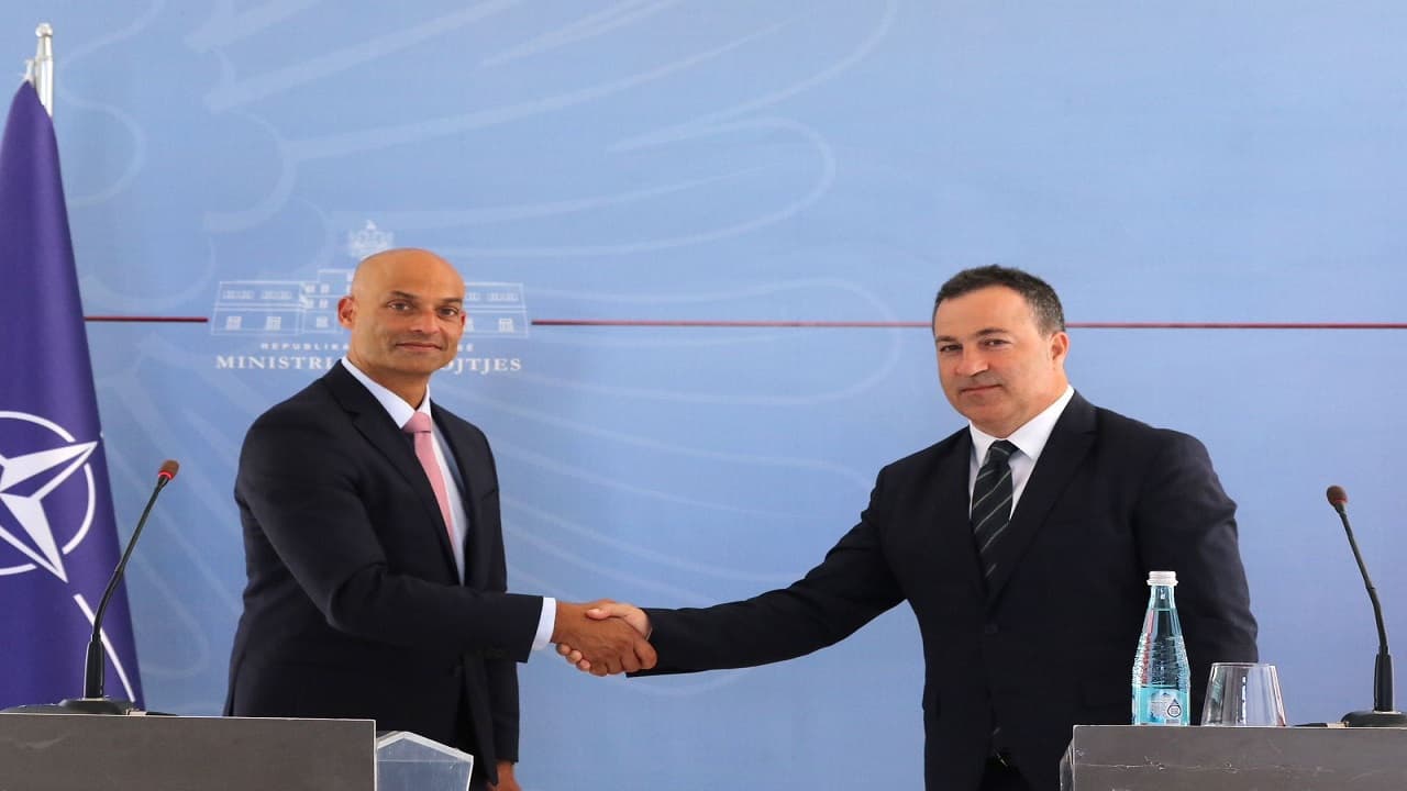 Ekipi i NATO-s shkon në Shqipëri për të ndihmuar për sulmet kibernetike