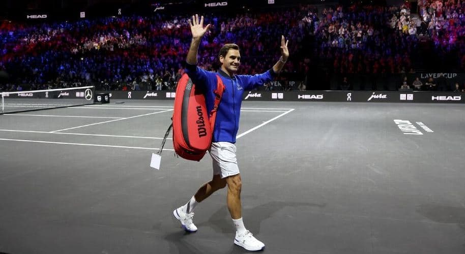 Federer i jep fund karrierës profesionale, duke përlotur shumë lojtarë e tifozë (VIDEO)