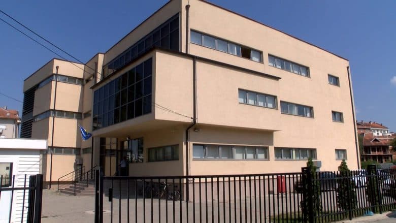 Aktakuzë ndaj gjashtë zyrtarëve komunalë në Istog për kryerjen e 21 veprave penale 
