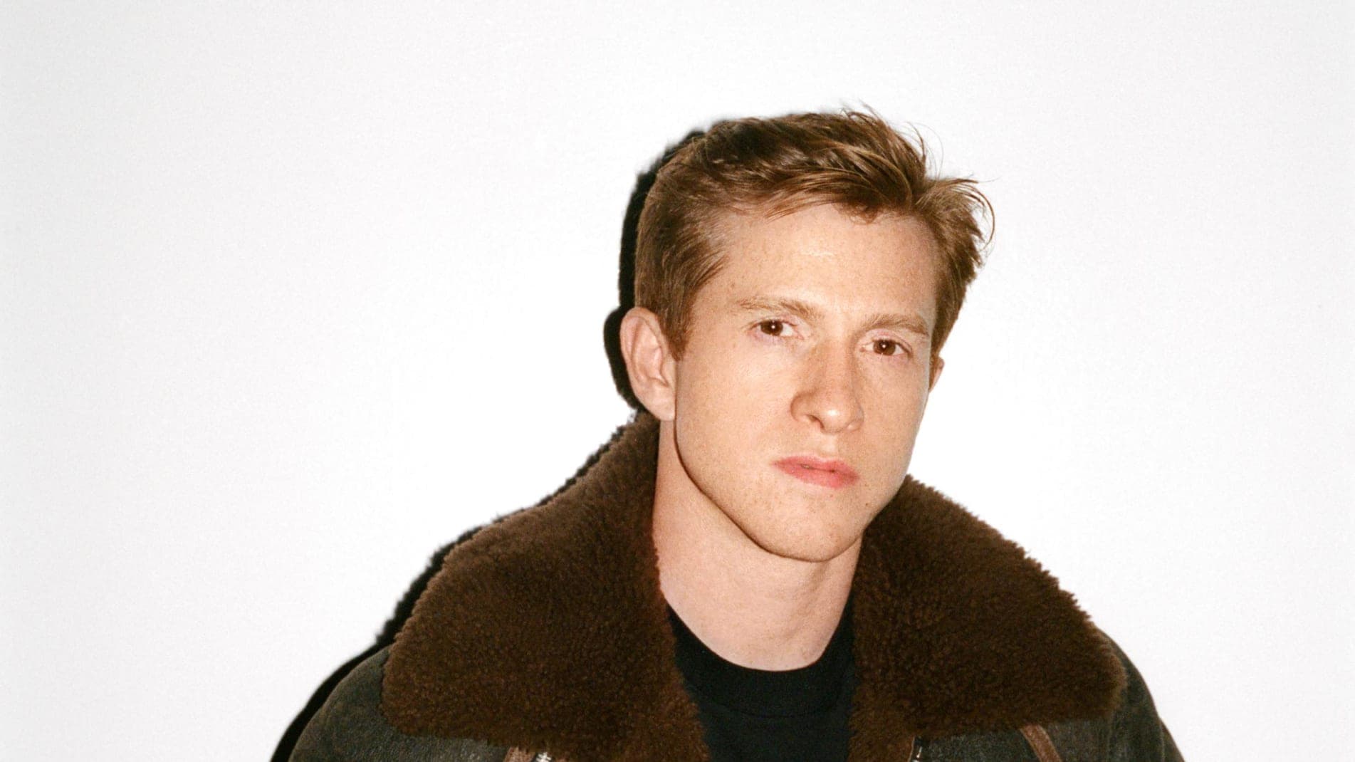 Daniel Lee emërohet drejtor kreativ i Burberry