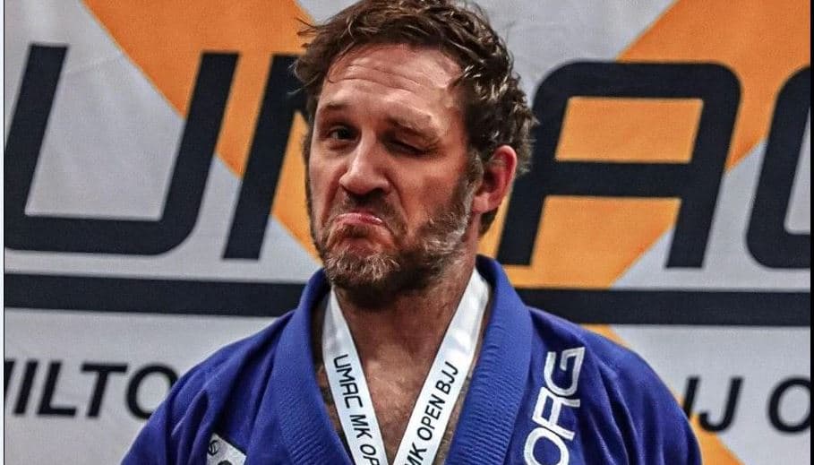 Aktori Tom Hardy e fitoi medaljen e artë në një ngjarje të arteve marciale jiu-jitsu