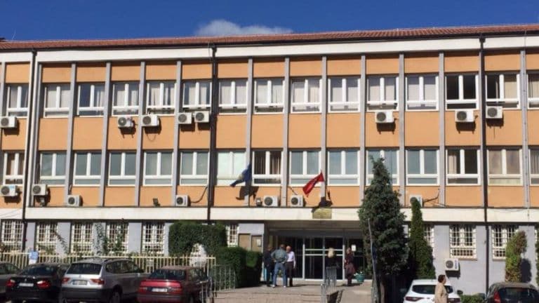 Gjykata e dënon Shaban Gogajn me shtatë vjet e gjysmë burgim për vrasjen e Agonis Tetajt
