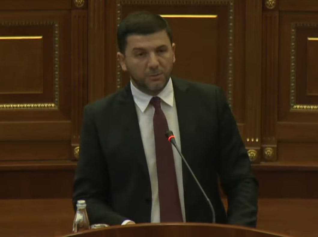 Krasniqi propozon pesë masa për tejkalimin e krizës ekonomike