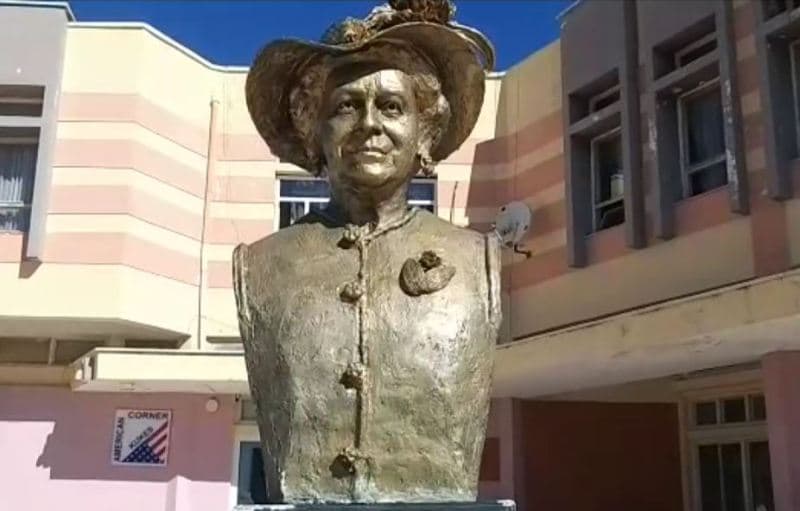 Në Kukës u vendos busti i Mbretëreshës, më pas u largua me arsyen se s'dihej kush e vendosi
