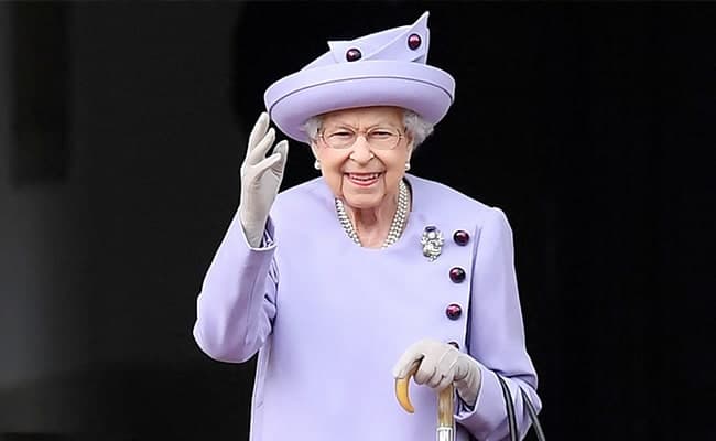 Rita Ora ngushëllon për vdekjen e Mbretëreshës Elizabeth II