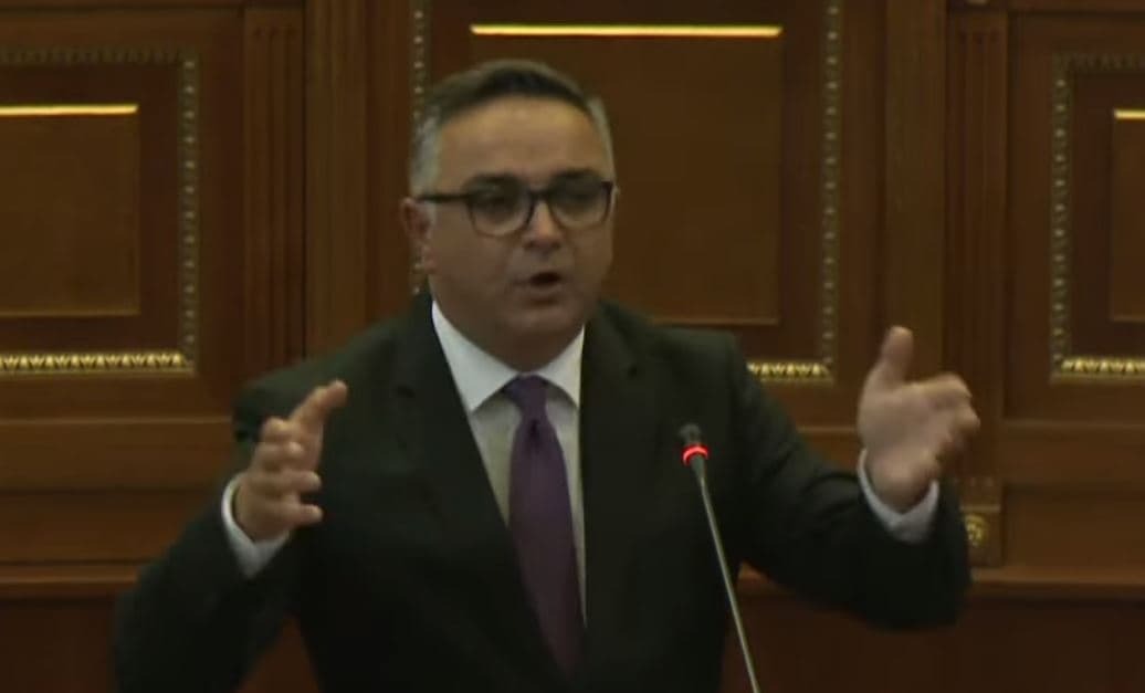 Nuk kaloi projektligji për Trustin, Tahiri: Zoti pa ju vra mos e lashtë
