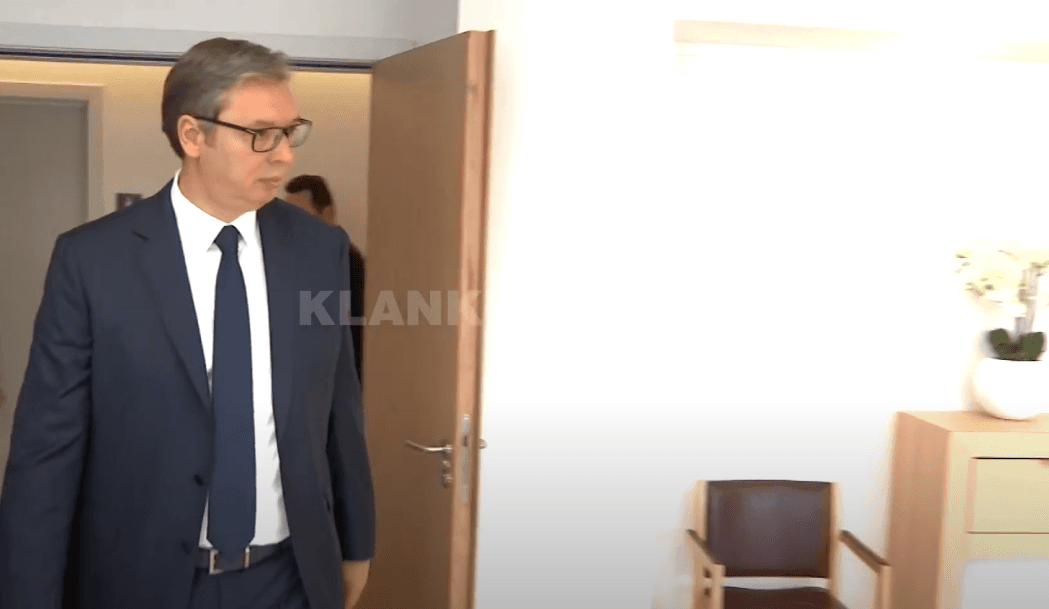 Vuçiq thotë se afati për ujdi është në javë e muaj (VIDEO)