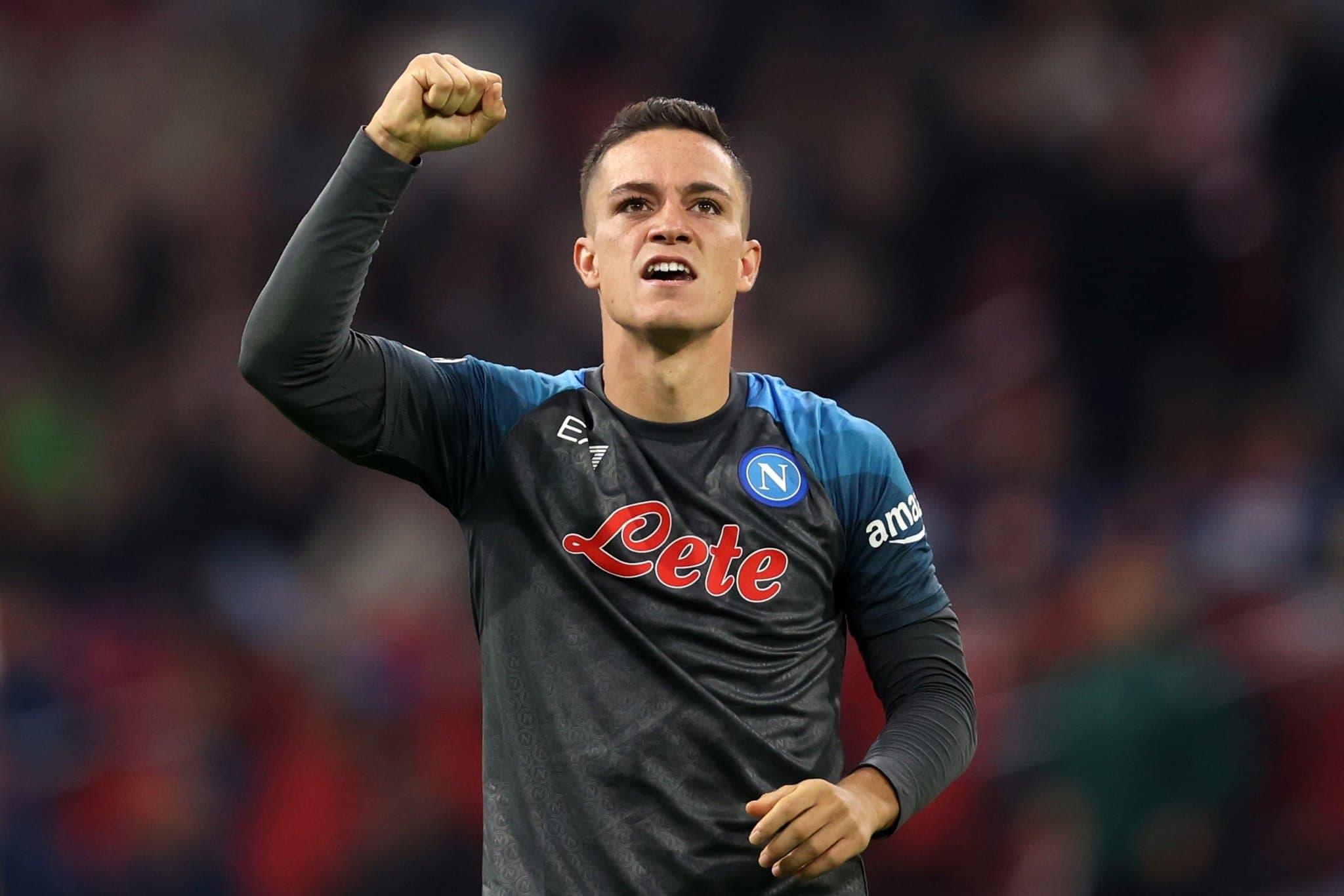 Napoli s’ndalet, fiton bindshëm edhe ndaj Ajaxit