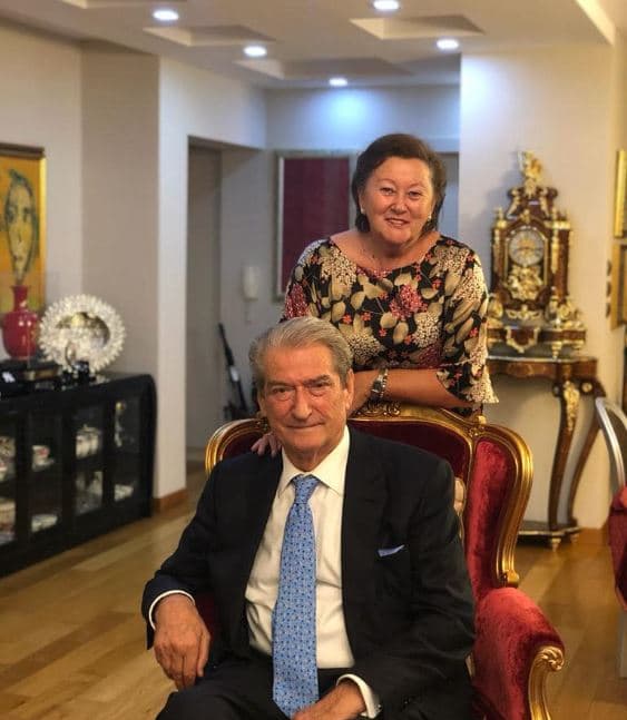 Sali Berisha feston sot ditëlindjen: Udhëtoj njëherazi në dy stinë