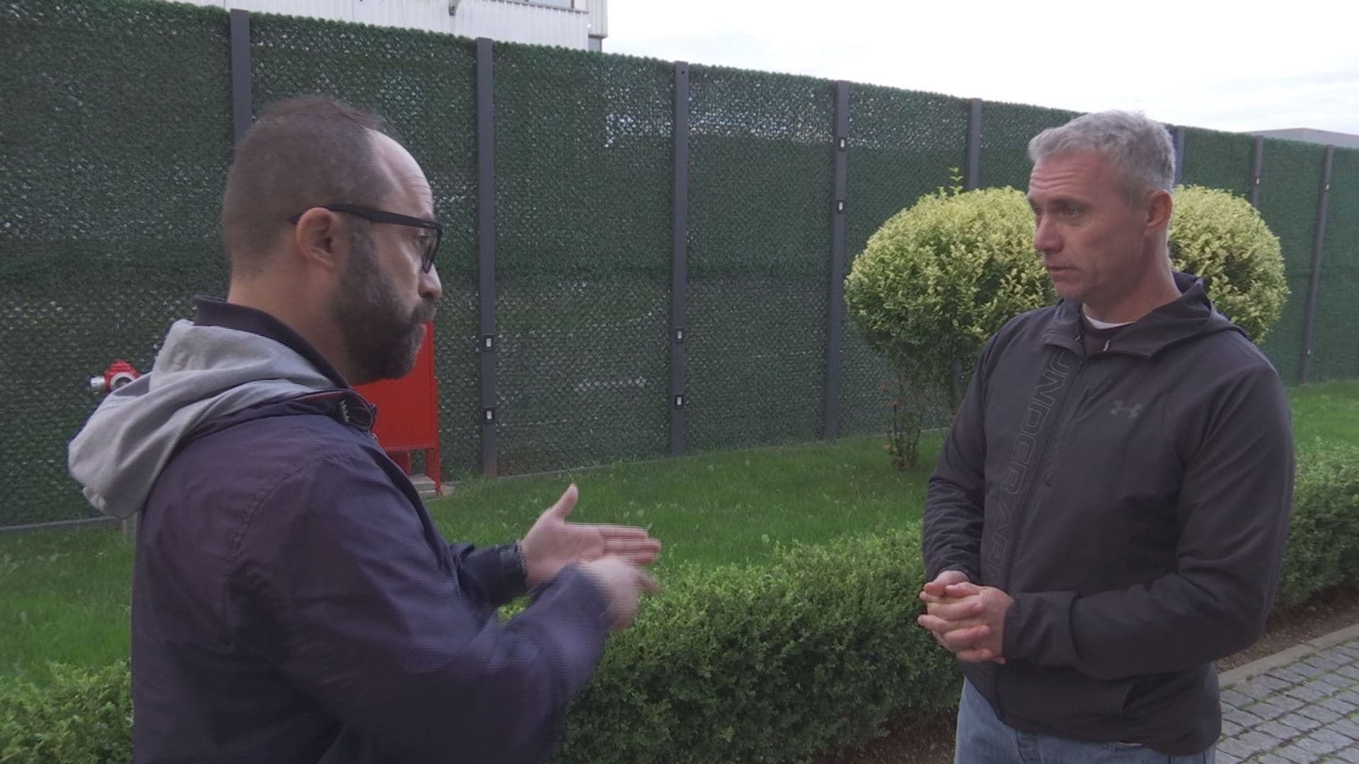 Trajneri kosovar që bëri histori në tenis (VIDEO)